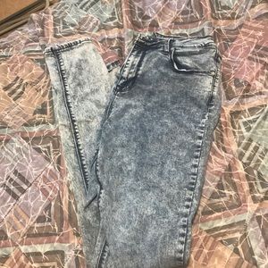 Acid wash jeans